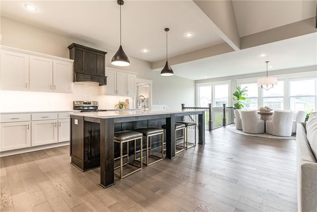5876 McCormick Drive, Shawnee, KS 66226