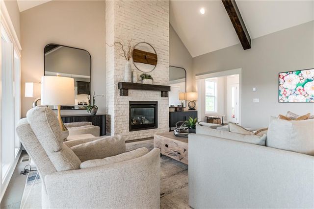 5876 McCormick Drive, Shawnee, KS 66226