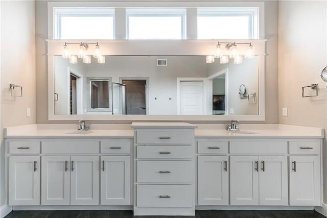 5876 McCormick Drive, Shawnee, KS 66226