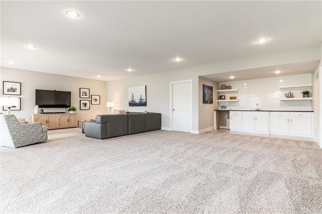 5876 McCormick Drive, Shawnee, KS 66226