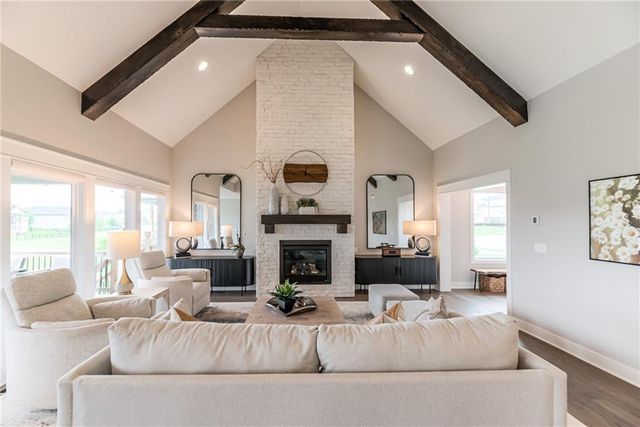 5876 McCormick Drive, Shawnee, KS 66226