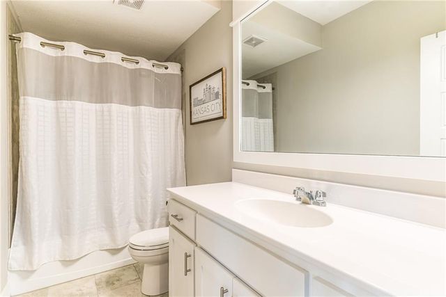 5876 McCormick Drive, Shawnee, KS 66226
