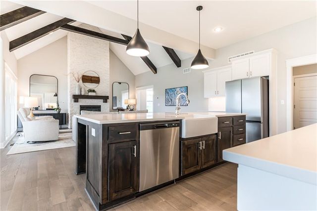 5876 McCormick Drive, Shawnee, KS 66226