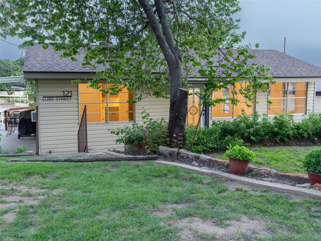 121 Lure Street, Bridgeport, TX 76426