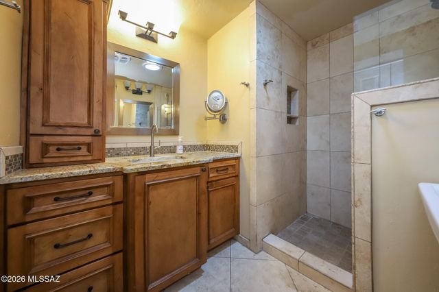 2221 E 1st Street, Tucson, AZ 85719