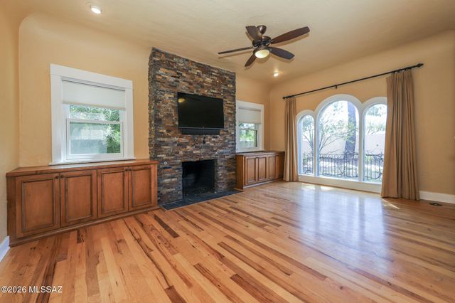 2221 E 1st Street, Tucson, AZ 85719