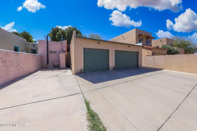 2221 E 1st Street, Tucson, AZ 85719