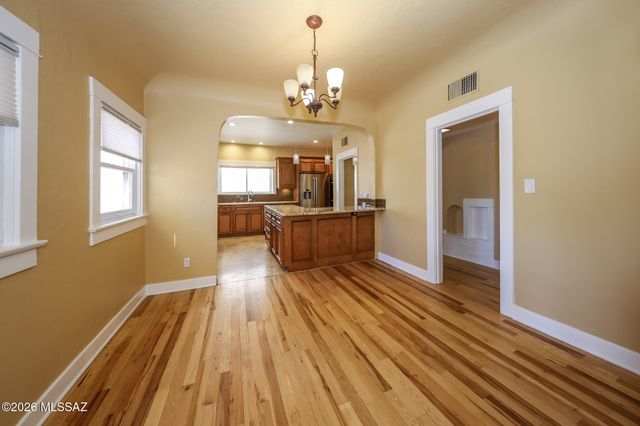 2221 E 1st Street, Tucson, AZ 85719