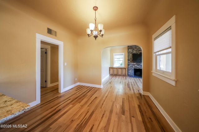 2221 E 1st Street, Tucson, AZ 85719