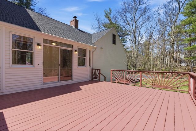 9 Olde Farm Lane, North Reading, MA 01864