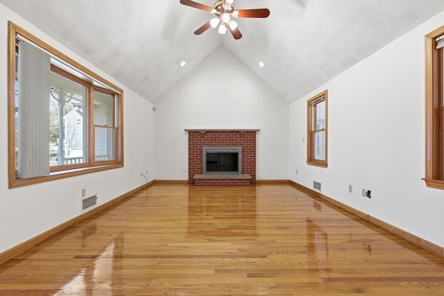 9 Olde Farm Lane, North Reading, MA 01864