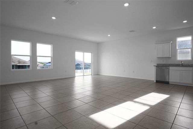 456 HENNEPIN LOOP, Lake Wales, FL 33898