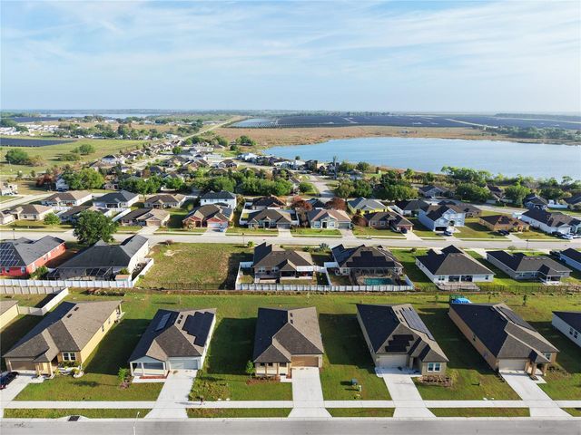 456 HENNEPIN LOOP, Lake Wales, FL 33898