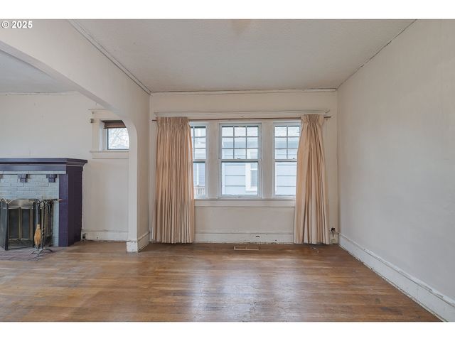 5417 Ne 15TH Ave, Portland, OR 97211