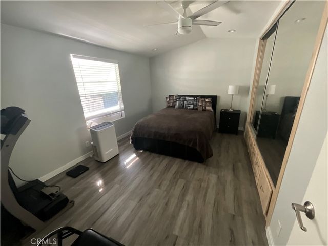 2060 Newport Blvd, Costa Mesa, CA 92627