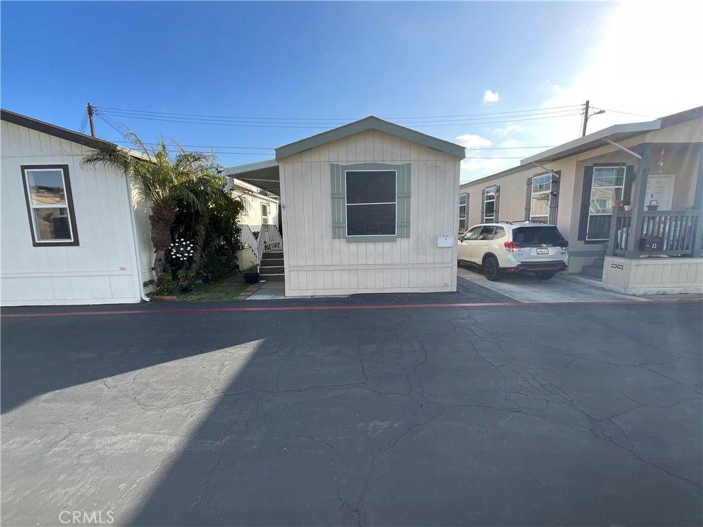 2060 Newport Blvd, Costa Mesa, CA 92627