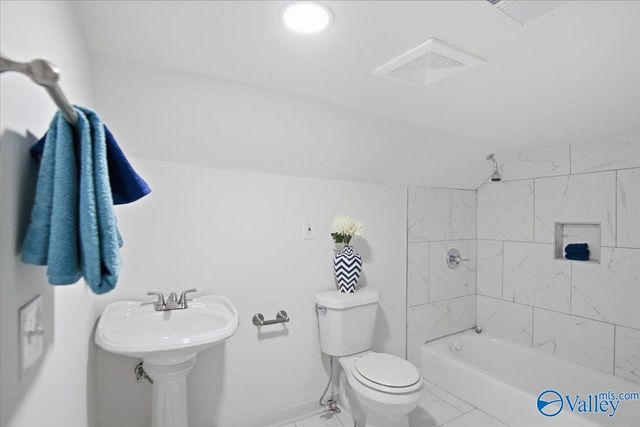 508 4th Street, Athens, AL 35611