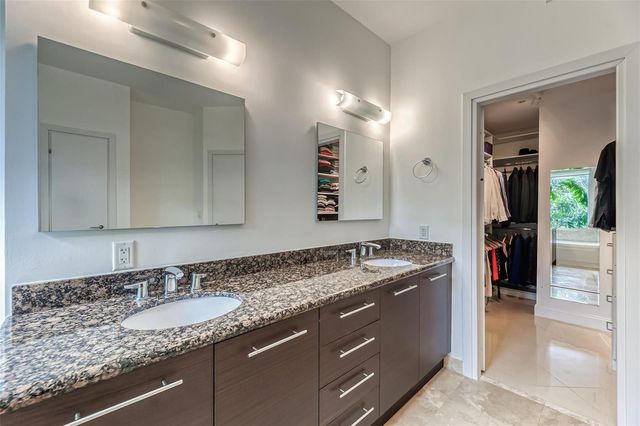 727 NE 4th Avenue, Fort Lauderdale, FL 33304
