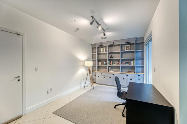 727 NE 4th Avenue, Fort Lauderdale, FL 33304
