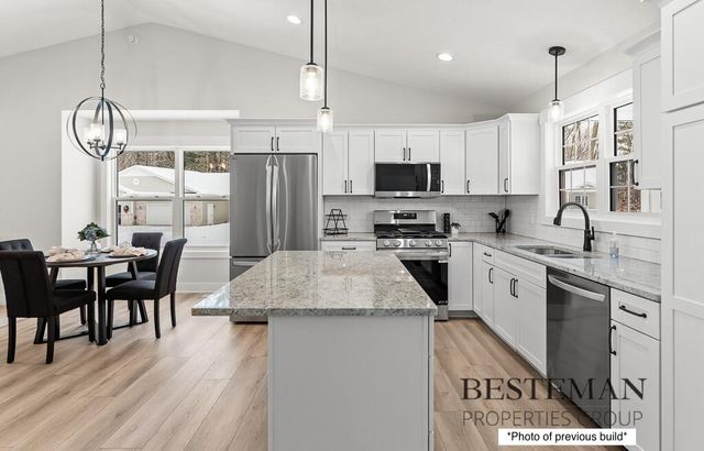 1519 E Addison Way, Muskegon, MI 49445