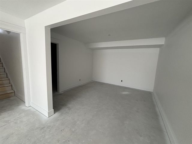 1519 E Addison Way, Muskegon, MI 49445