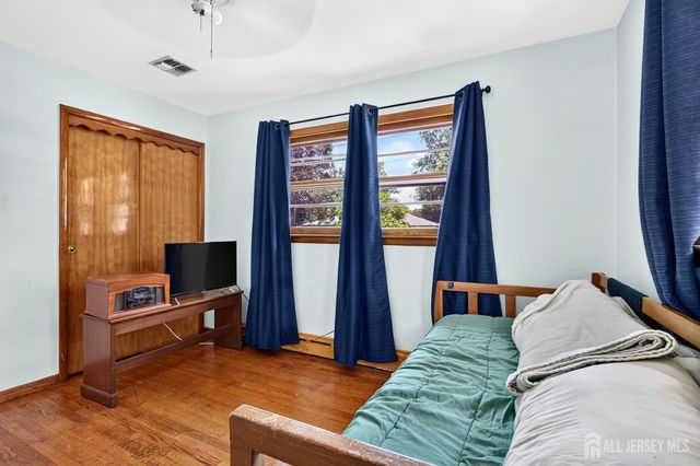 43 Highland Street, East Brunswick, NJ 08816