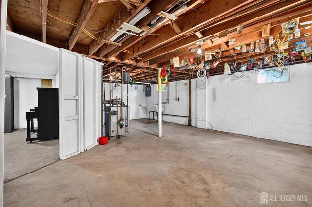 43 Highland Street, East Brunswick, NJ 08816