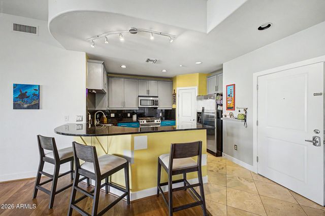 945 E PLAYA DEL NORTE Drive 4009, Tempe, AZ 85281