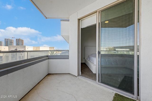 945 E PLAYA DEL NORTE Drive 4009, Tempe, AZ 85281