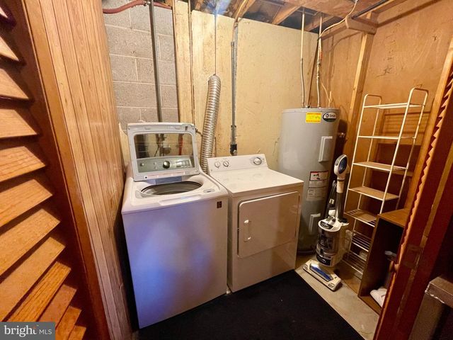42 HIGHVIEW DR, Hanover, PA 17331