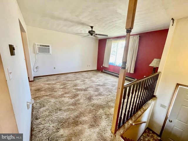 42 HIGHVIEW DR, Hanover, PA 17331