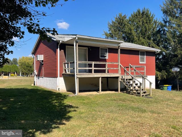 42 HIGHVIEW DR, Hanover, PA 17331