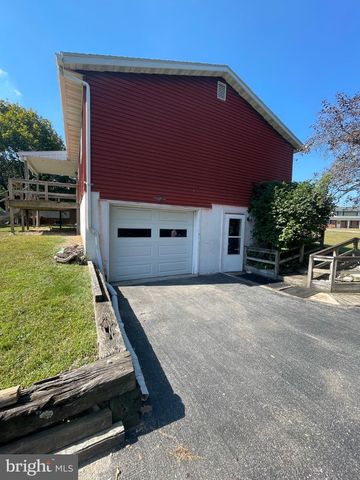 42 HIGHVIEW DR, Hanover, PA 17331