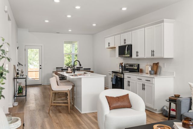 1113 Marlowe Landing, Nashville, TN 37207