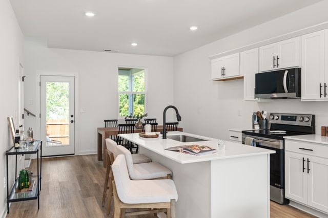 1113 Marlowe Landing, Nashville, TN 37207