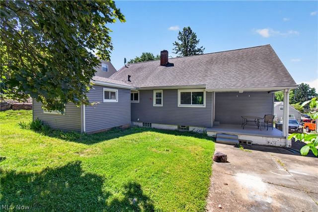153 Far View Drive SW, North Canton, OH 44720