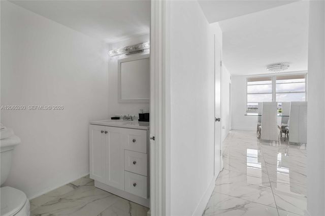 18051 Biscayne Blvd 1904-1, Aventura, FL 33160