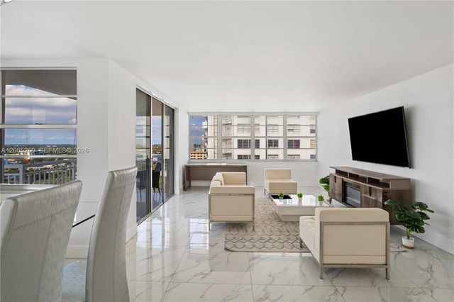 18051 Biscayne Blvd 1904-1, Aventura, FL 33160