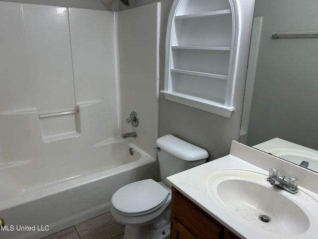 7122 Village Lane, Olive Branch, MS 38654