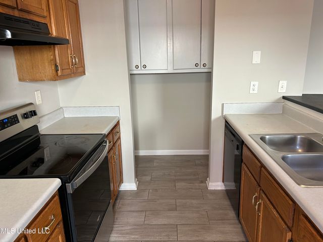 7122 Village Lane, Olive Branch, MS 38654