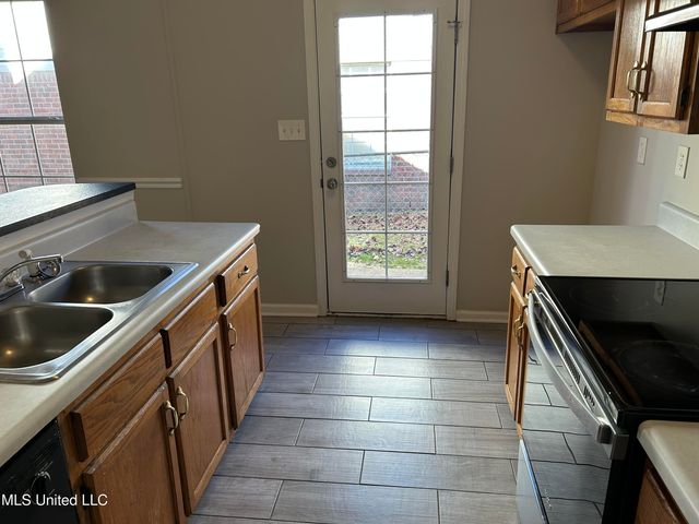 7122 Village Lane, Olive Branch, MS 38654