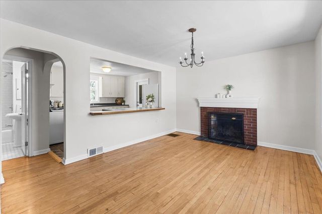 15 Abnaki Avenue, Essex Junction, VT 05452