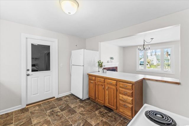 15 Abnaki Avenue, Essex Junction, VT 05452