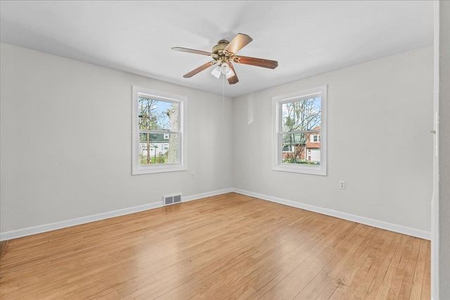15 Abnaki Avenue, Essex Junction, VT 05452