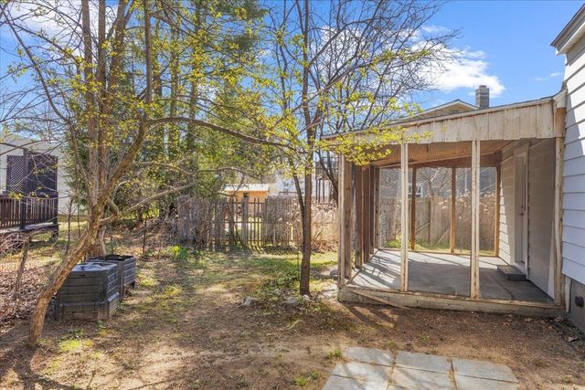 15 Abnaki Avenue, Essex Junction, VT 05452
