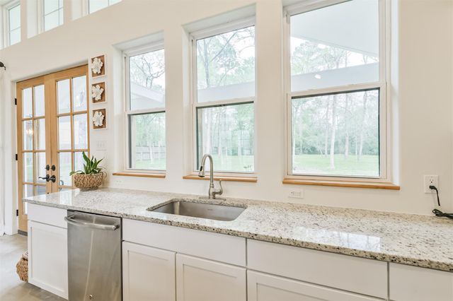 118 Mapleleaf Street, Magnolia, TX 77354