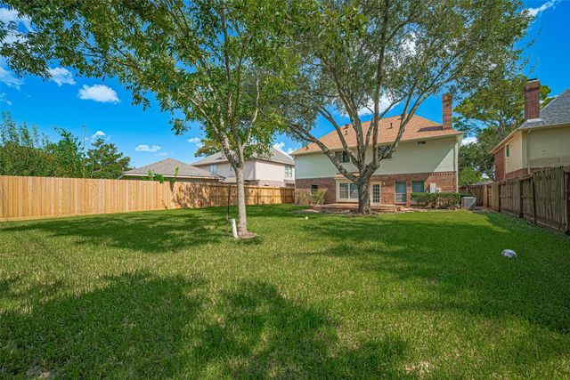 2710 Double Lake Drive, Missouri City, TX 77459