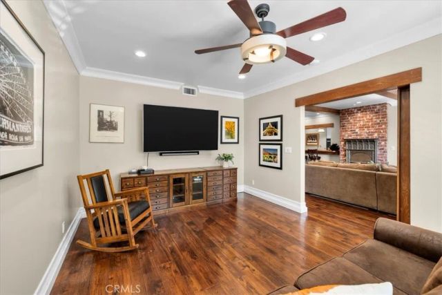 1167 Roxbury Drive 103, Los Angeles, CA 90035