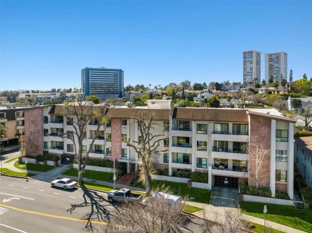 1167 Roxbury Drive 103, Los Angeles, CA 90035