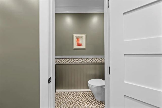 1167 Roxbury Drive 103, Los Angeles, CA 90035